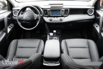Перетяжка салона Toyota. Salon98