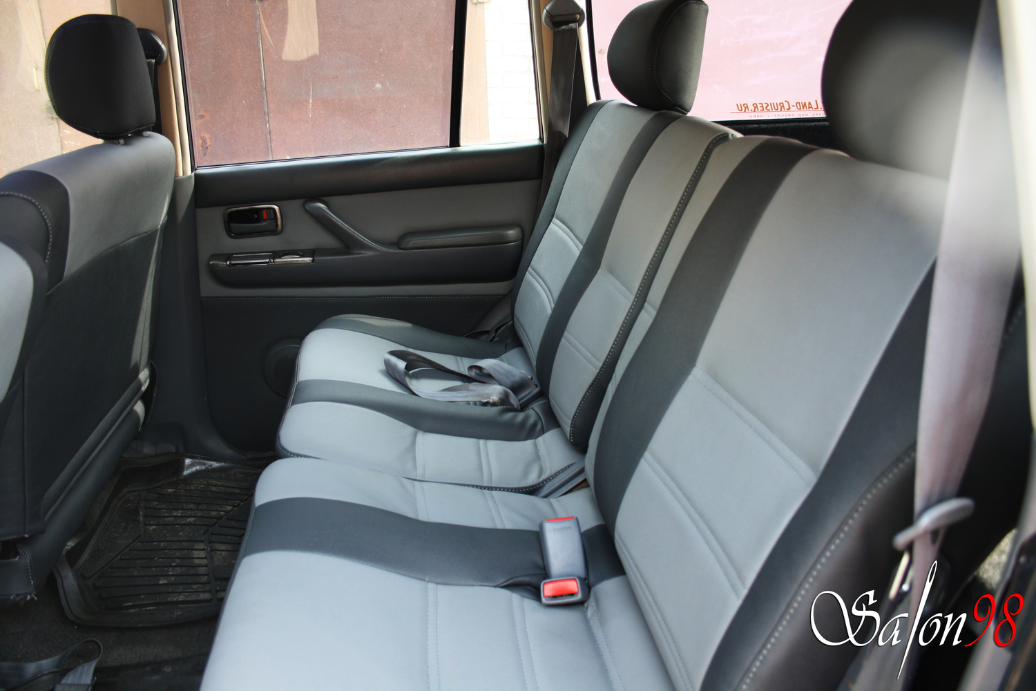 Пошив сидений Toyota land cruiser